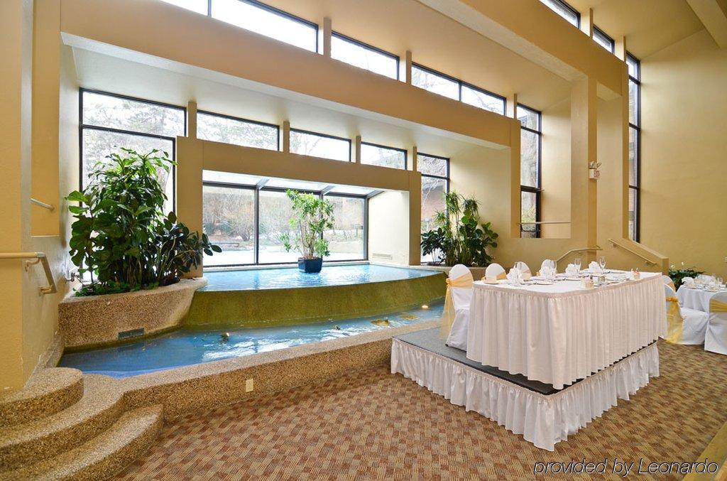 Clock Tower Resort And Conference Center - Rockford Restaurang bild